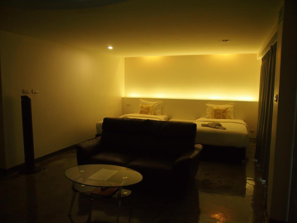 De Poem Loft Boutique Residence Hat Yai Bagian luar foto