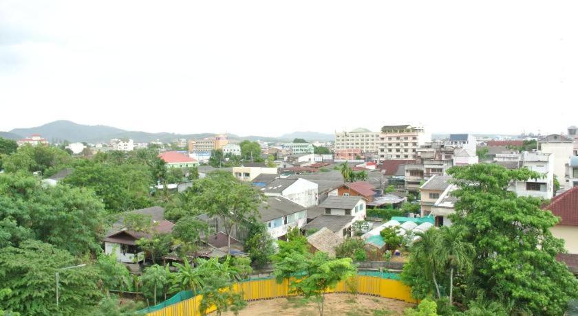 De Poem Loft Boutique Residence Hat Yai Bagian luar foto
