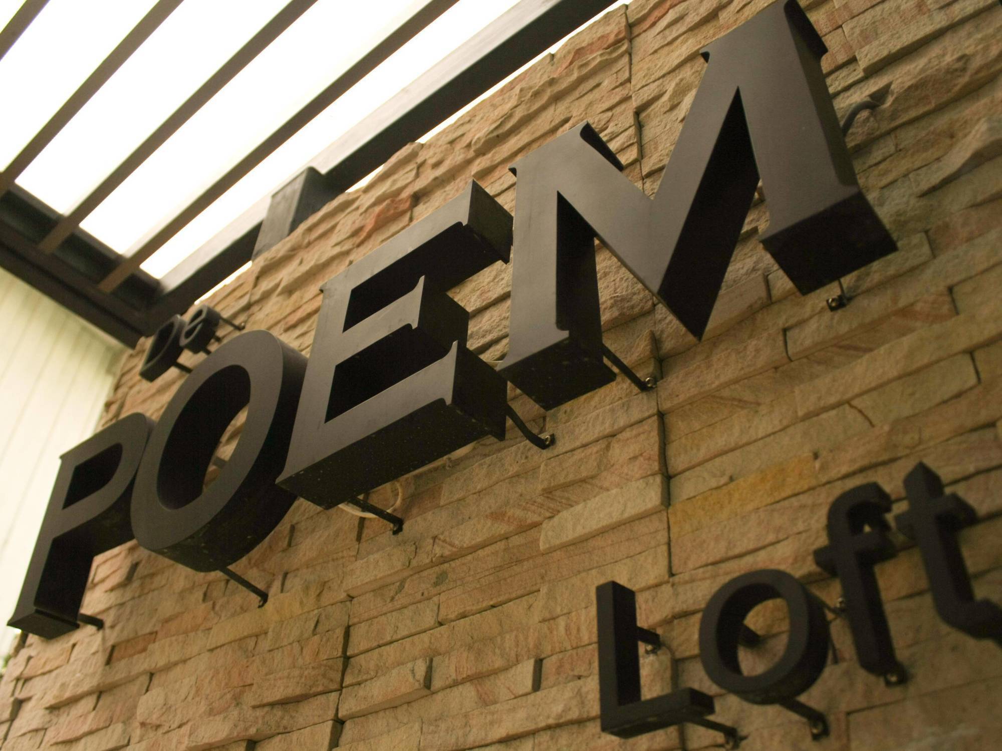 De Poem Loft Boutique Residence Hat Yai Bagian luar foto